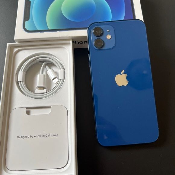 iPhone 12 (Blue)